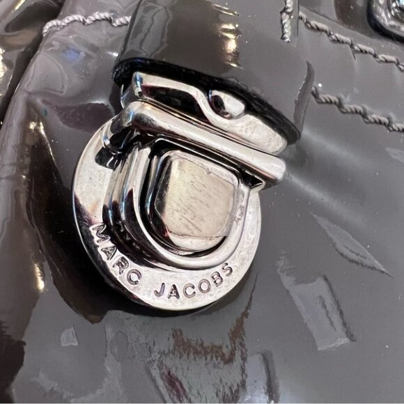 Marc Jacobs Khaki Patent Leather Purse Hobo Bag - Picture 2 of 16